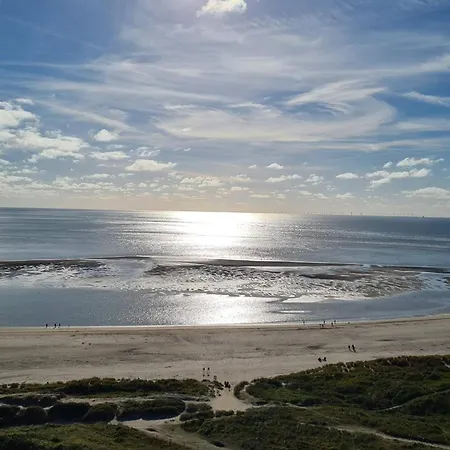 8 Person In Blåvand